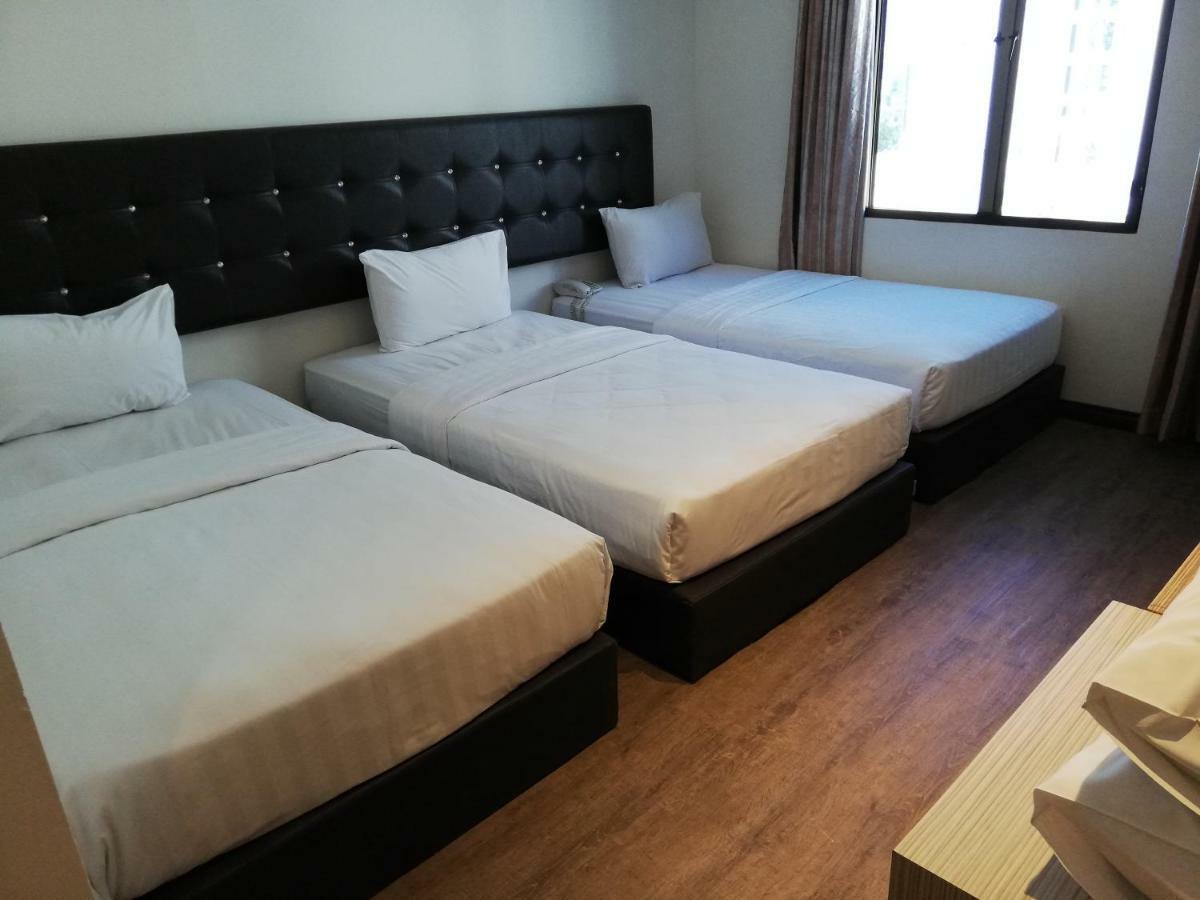 Hotel Ease Sdn Bhd